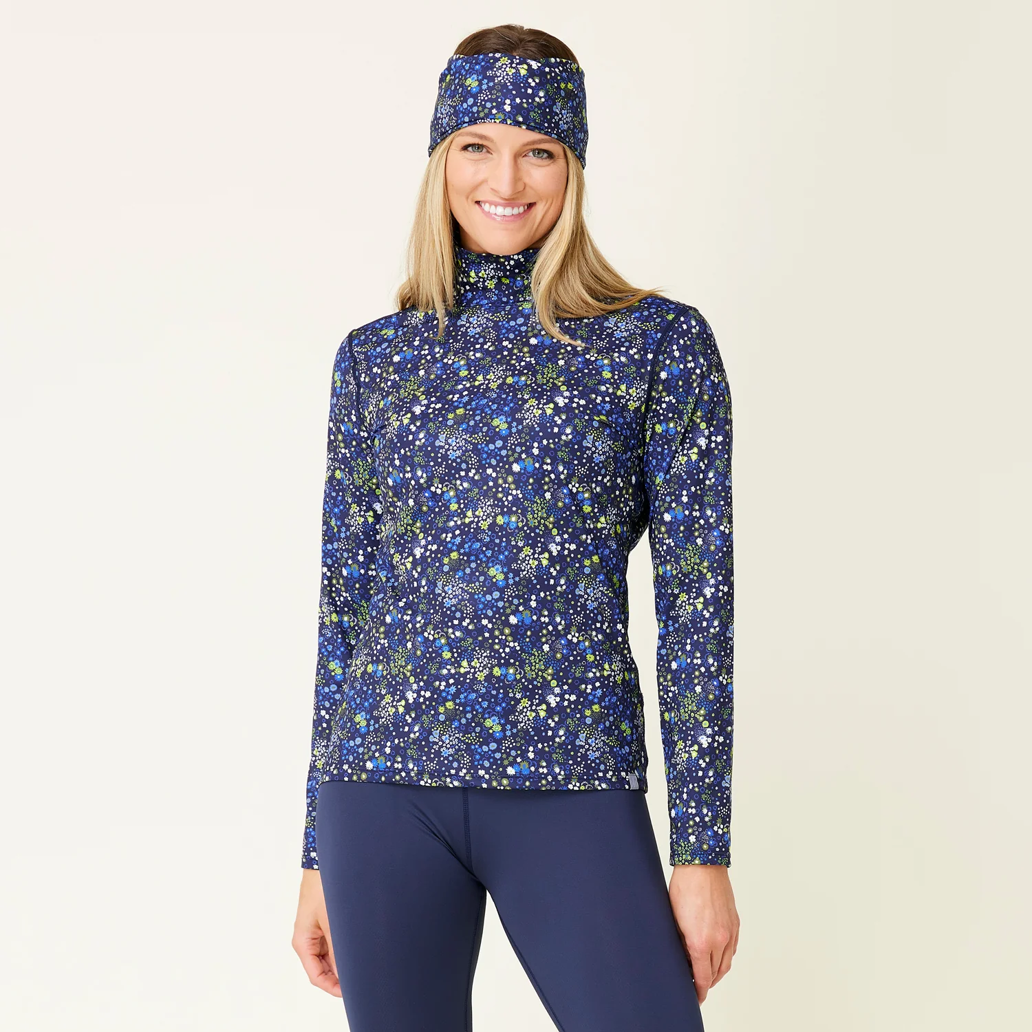 F23147 901 Sanitas Top Lakeside Floral Navy shopify 1 jpg